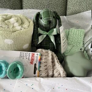 Moonkie Green Star Silicone Teether - Soft Baby Accessory